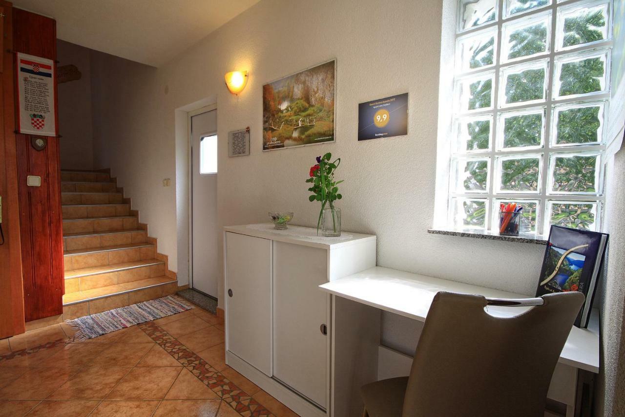 Apartment Medeni Rakovica Εξωτερικό φωτογραφία