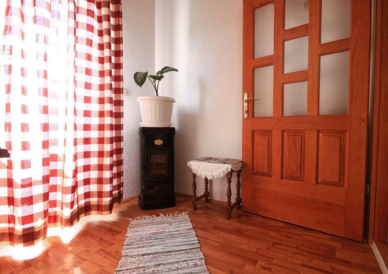 Apartment Medeni Rakovica Εξωτερικό φωτογραφία