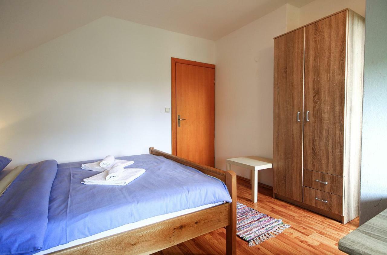 Apartment Medeni Rakovica Εξωτερικό φωτογραφία