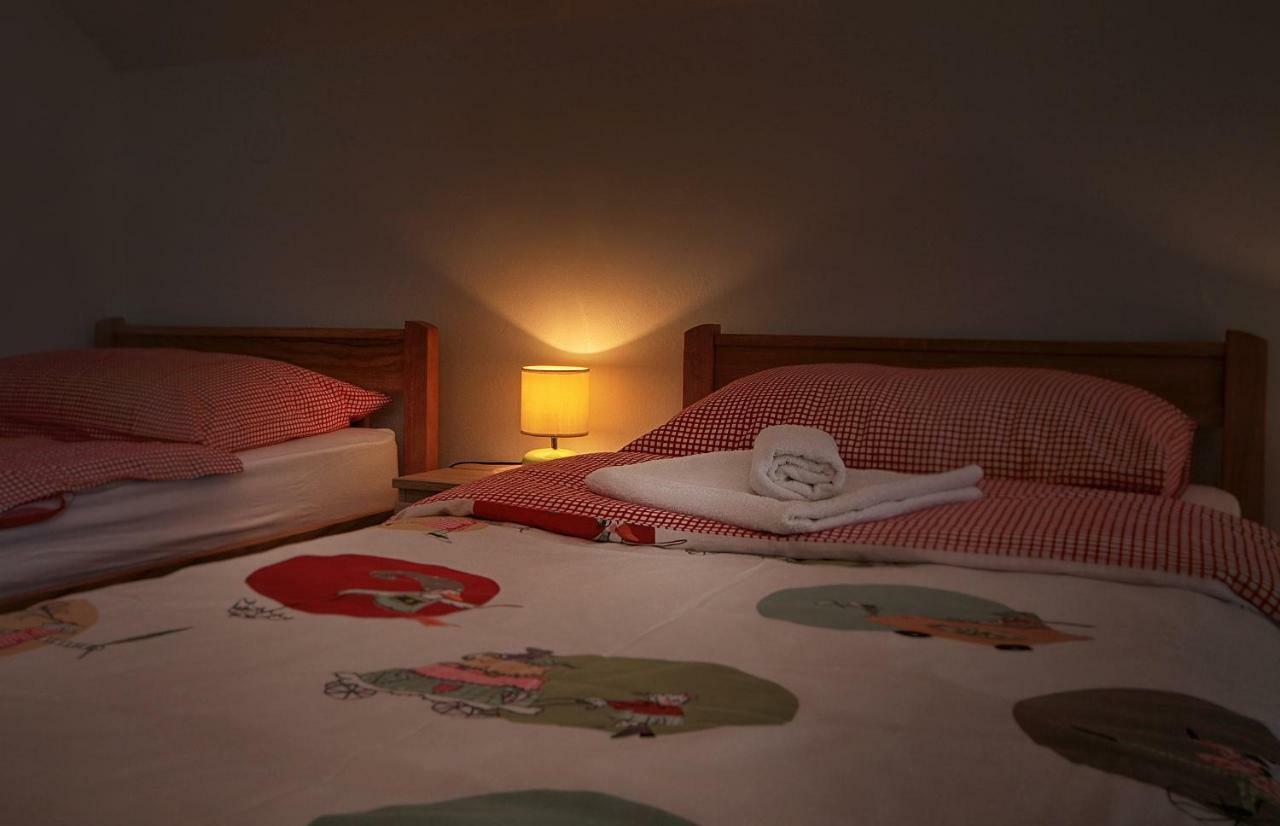 Apartment Medeni Rakovica Εξωτερικό φωτογραφία