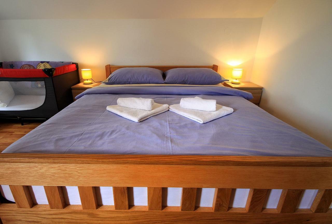 Apartment Medeni Rakovica Εξωτερικό φωτογραφία