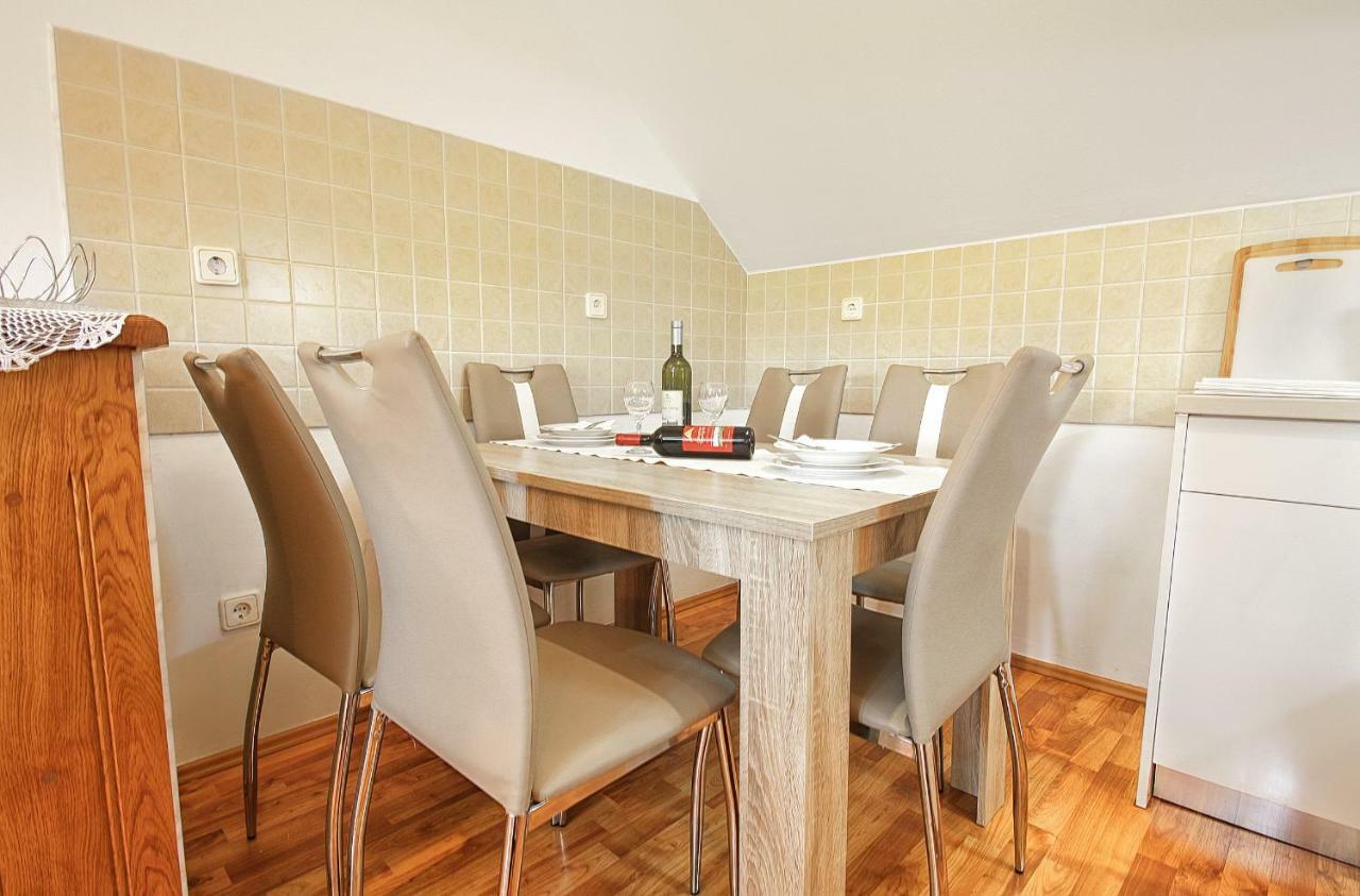 Apartment Medeni Rakovica Εξωτερικό φωτογραφία