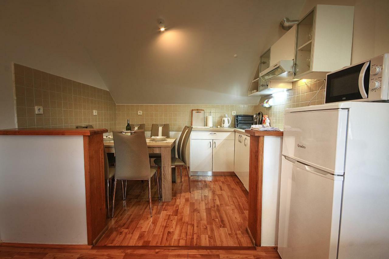 Apartment Medeni Rakovica Εξωτερικό φωτογραφία